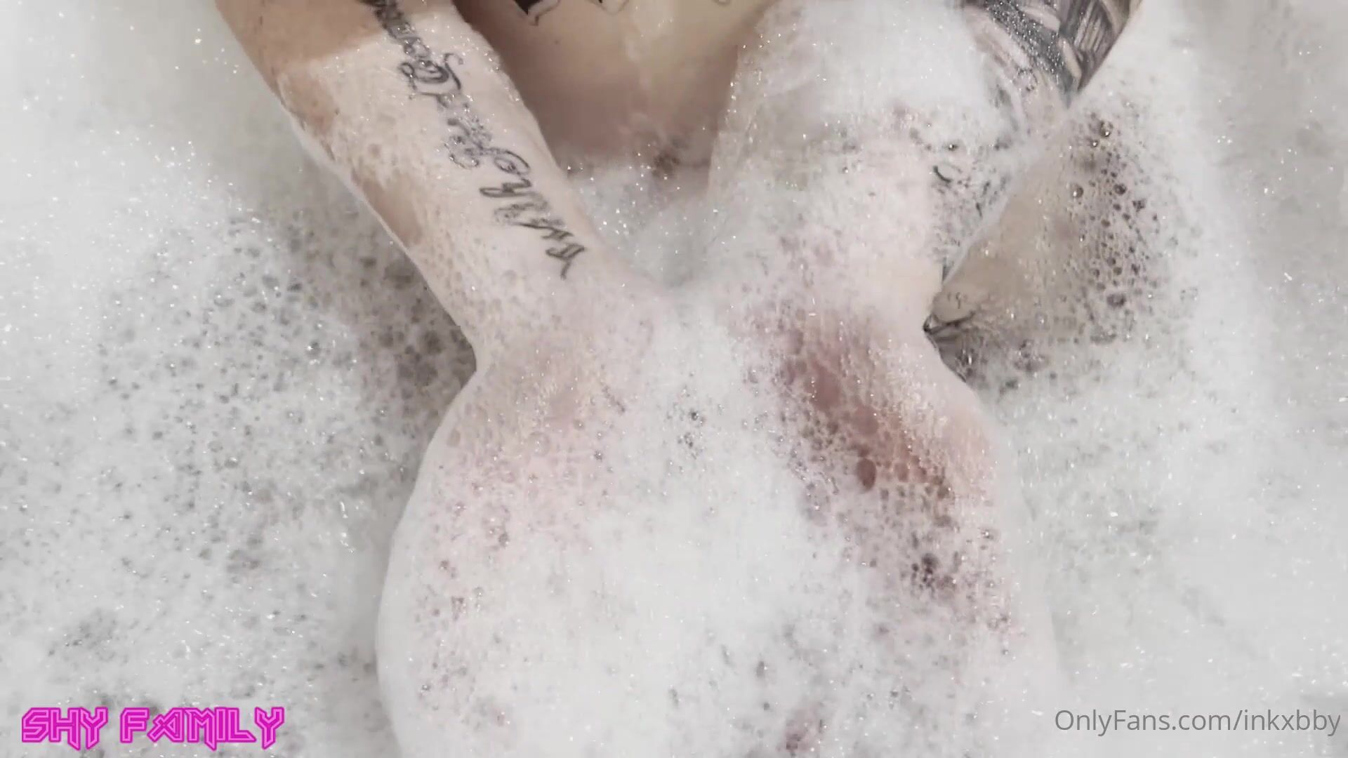 Inkxbby full bubble bath video to all my bored fans in lockdown xxxx onlyfa...
